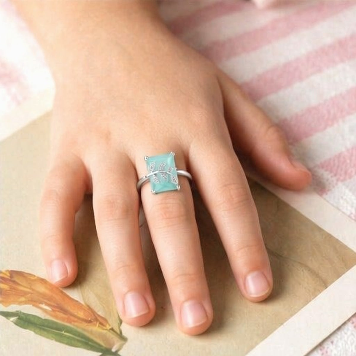 Aqua green Elegant Leaf Stone Ring